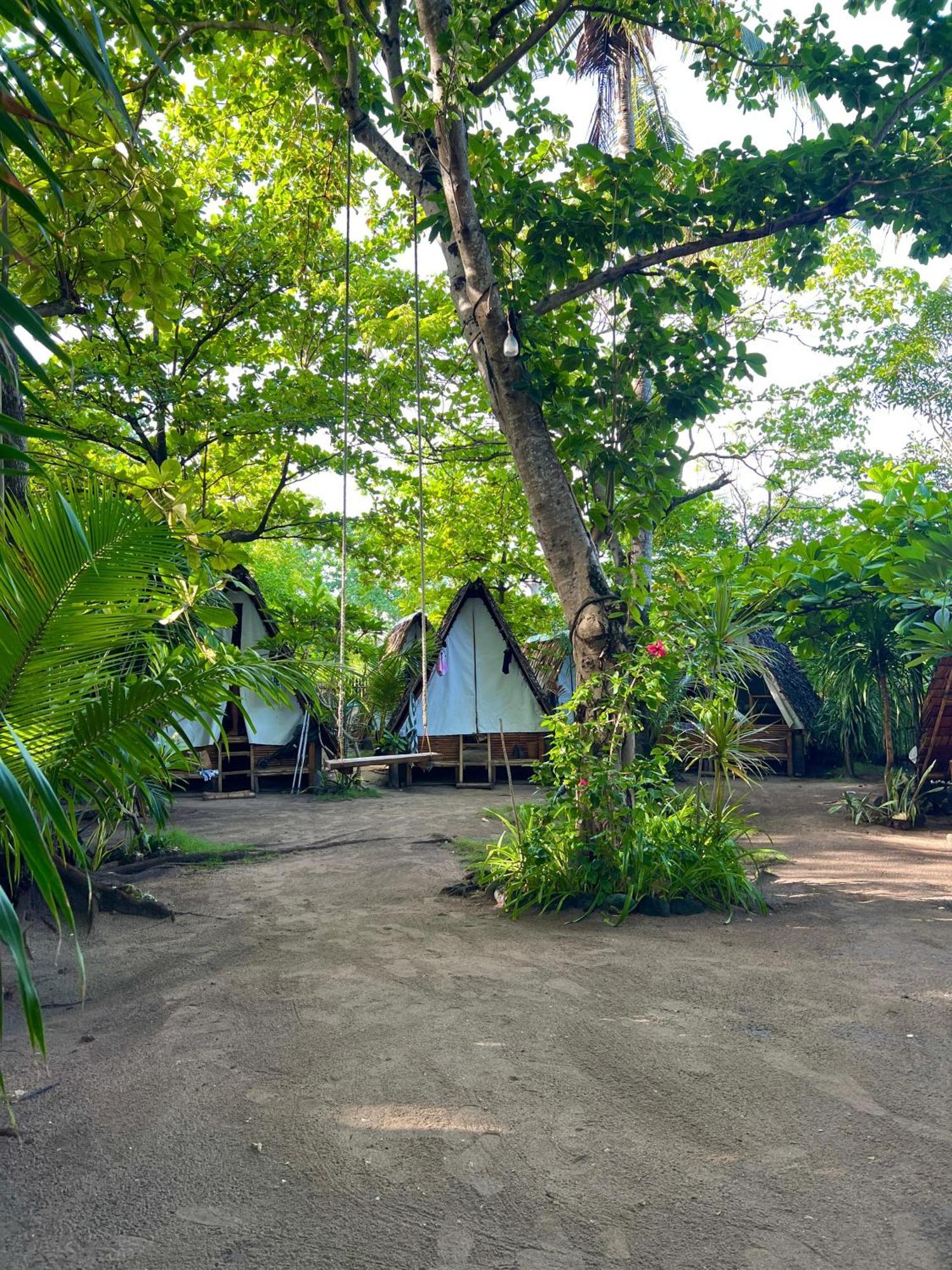 Georgia'S Neverland Hostel لوغون المظهر الخارجي الصورة
